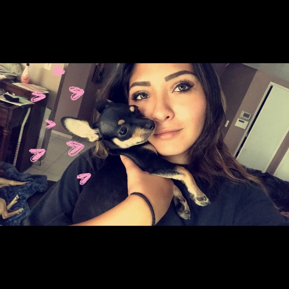 Meet your Posher, Desiree - Picture 1 of 1